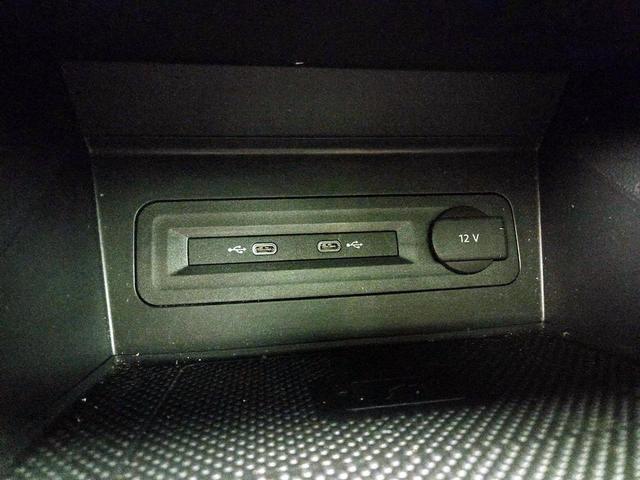 Photo of 2022 White Volkswagen Atlas Cross Sport