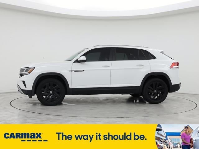 Photo of 2022 White Volkswagen Atlas Cross Sport