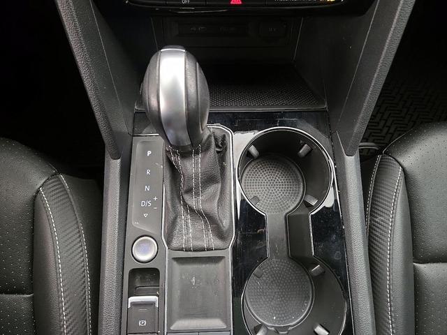 Photo of 2022 White Volkswagen Atlas Cross Sport