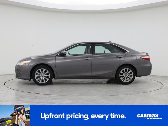 Photo of 2017 Gray Toyota Camry