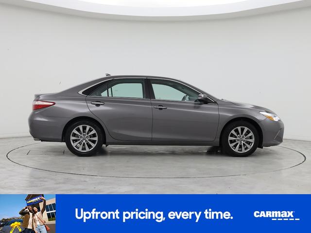 Photo of 2017 Gray Toyota Camry