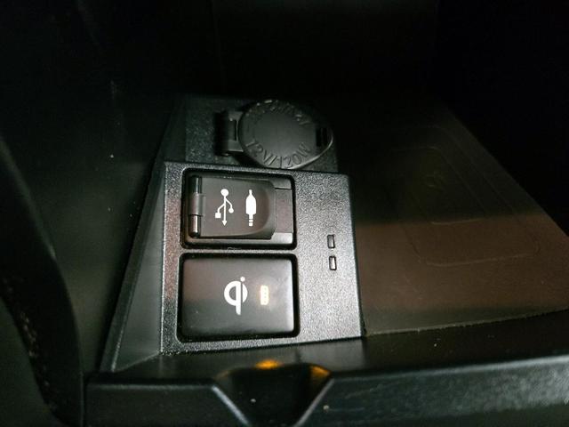 Photo of 2017 Gray Toyota Camry