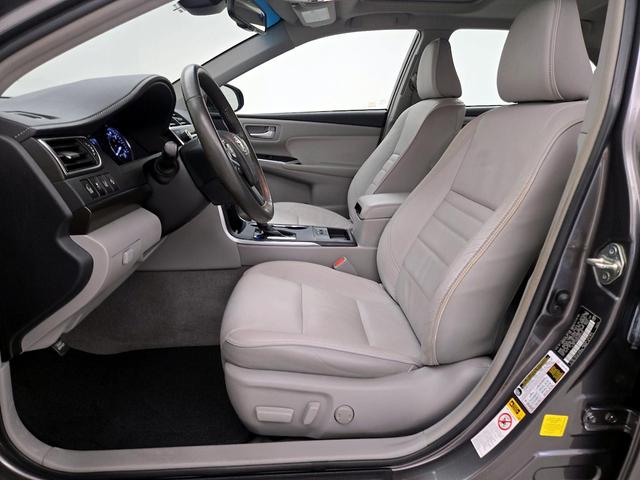 Photo of 2017 Gray Toyota Camry