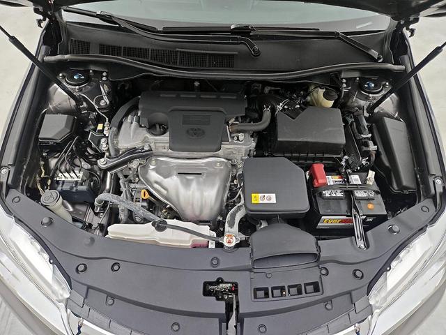 Photo of 2017 Gray Toyota Camry