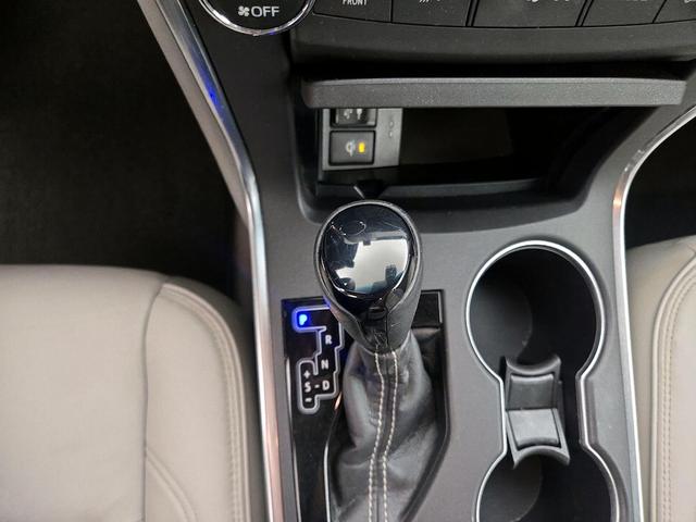 Photo of 2017 Gray Toyota Camry