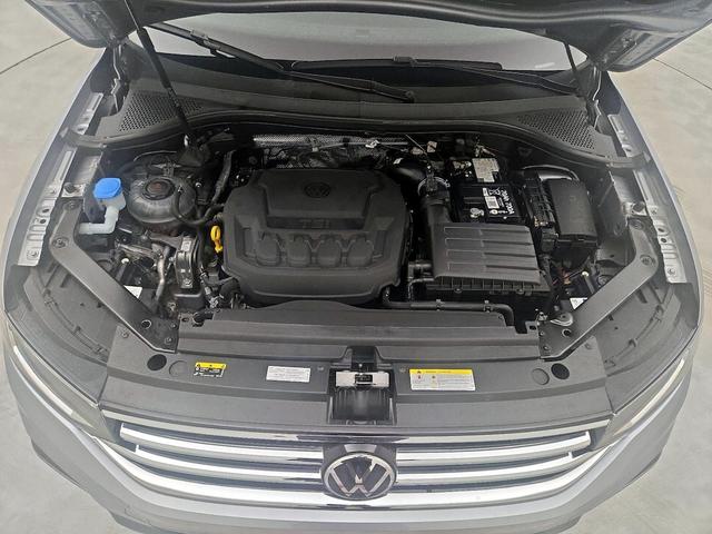 Photo of 2024 Gray Volkswagen Tiguan