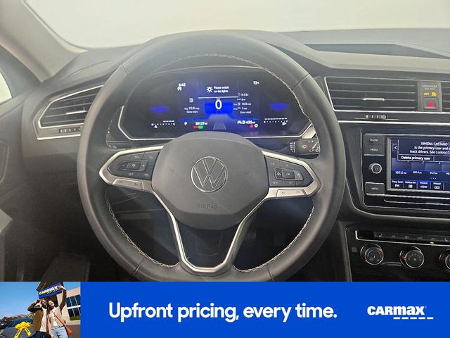 Photo of 2024 Gray Volkswagen Tiguan