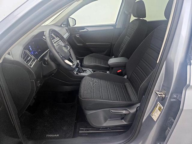 Photo of 2024 Gray Volkswagen Tiguan