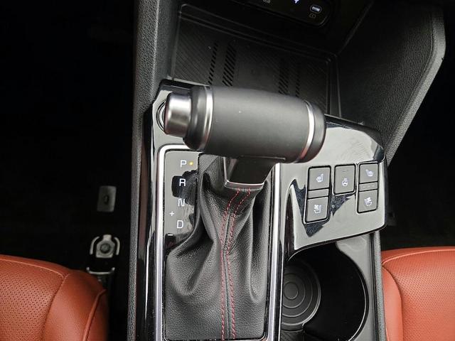 Photo of 2023 Gray Kia Sportage