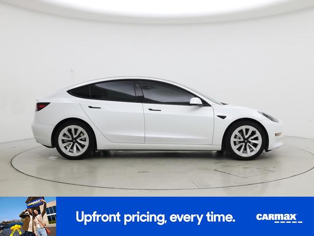 Photo of 2023 White Tesla Model 3