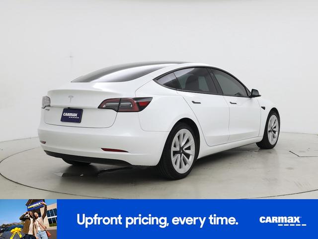 Photo of 2023 White Tesla Model 3