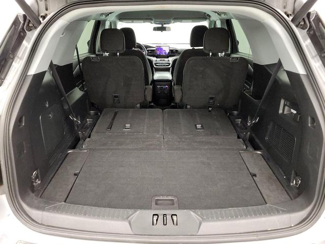 Photo of 2022 Silver Ford Explorer