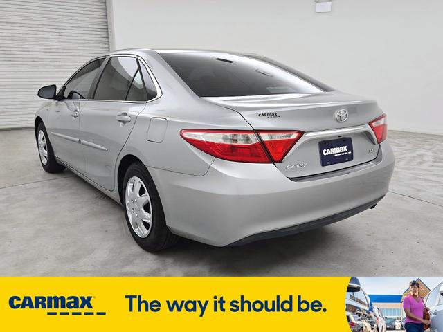 Photo of 2016 Silver Toyota Camry