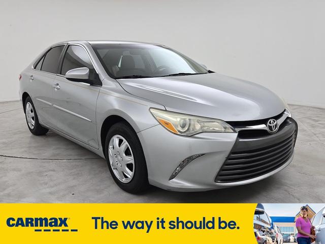 Photo of 2016 Silver Toyota Camry