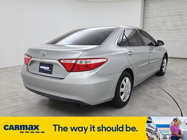 Photo of 2016 Silver Toyota Camry
