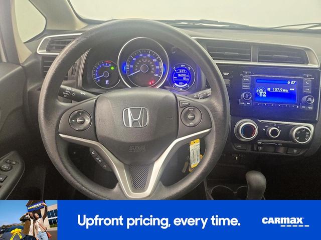 Photo of 2016 White Honda Fit
