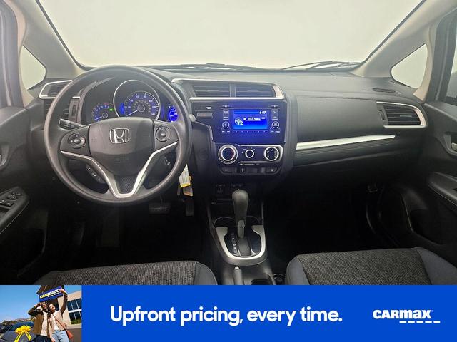 Photo of 2016 White Honda Fit