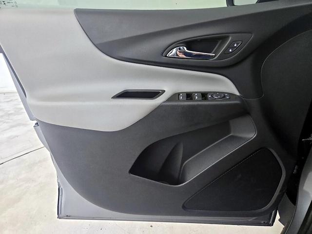 Photo of 2023 Gray Chevrolet Equinox