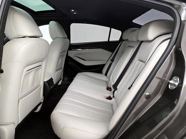 Photo of 2018 Gray Mazda Mazda6