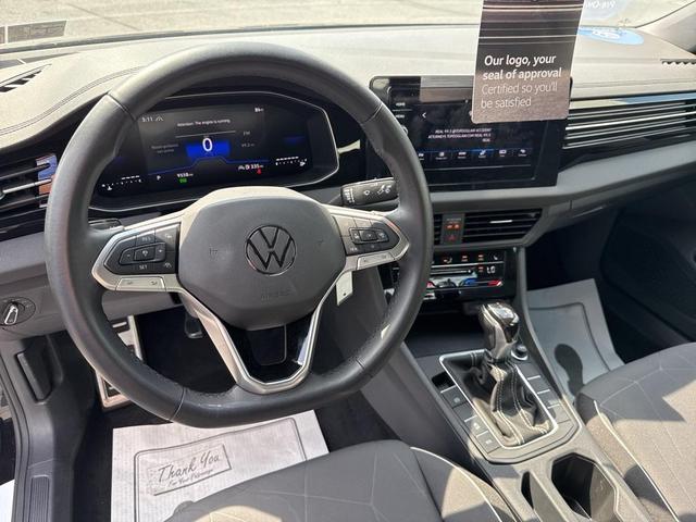 Photo of 2025 Deep Black Pearl Volkswagen Jetta