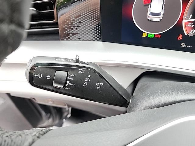 Photo of 2025 Platinum Gray Metallic Volkswagen Tiguan