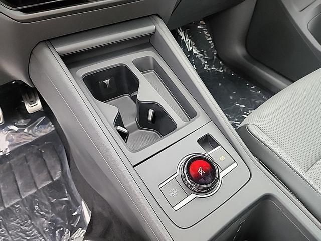 Photo of 2025 Platinum Gray Metallic Volkswagen Tiguan