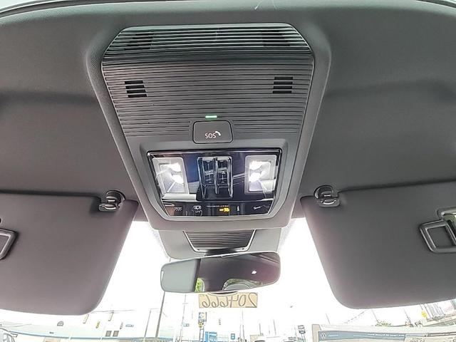 Photo of 2025 Platinum Gray Metallic Volkswagen Tiguan