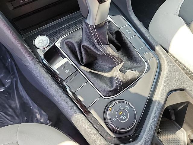 Photo of 2025 Deep Black Pearl Volkswagen Taos