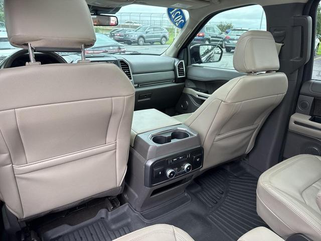 Photo of 2021 Agate Black Metallic Ford Expedition
