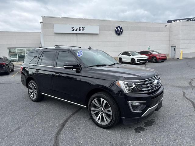 Photo of 2021 Agate Black Metallic Ford Expedition