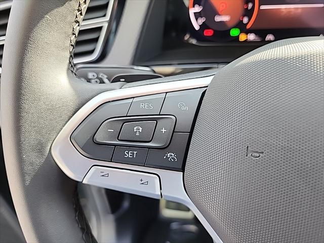 Photo of 2025 Avocado Green Pearl Volkswagen Atlas