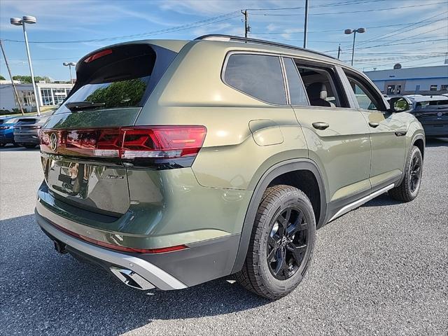 Photo of 2025 Avocado Green Pearl Volkswagen Atlas