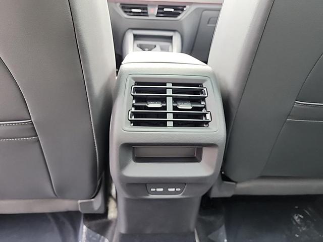 Photo of 2025 Pyrite Silver Metallic Volkswagen Tiguan