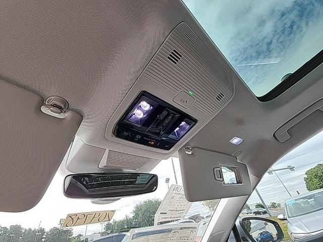 Photo of 2025 Pyrite Silver Metallic Volkswagen Tiguan