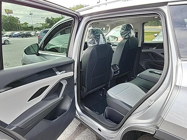 Photo of 2025 Pyrite Silver Metallic Volkswagen Tiguan