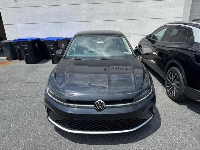 Photo of 2025 Deep Black Pearl Volkswagen Jetta