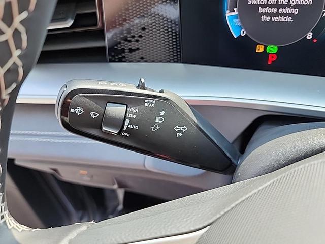 Photo of 2025 Platinum Gray Metallic Volkswagen Tiguan