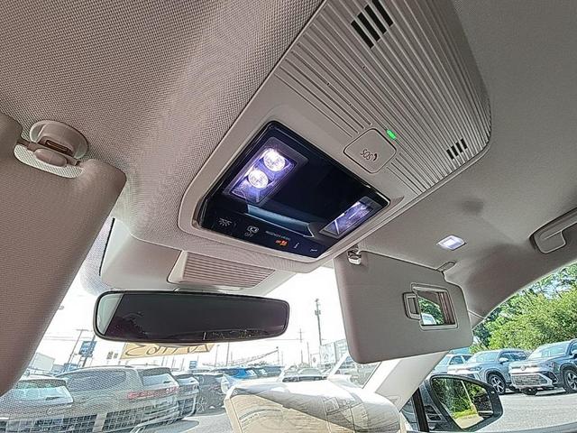 Photo of 2025 Platinum Gray Metallic Volkswagen Tiguan
