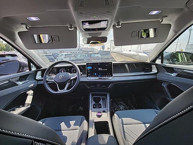 Photo of 2025 Platinum Gray Metallic Volkswagen Tiguan
