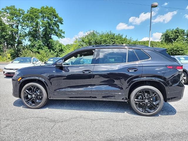Photo of 2025 Deep Black Pearl Volkswagen Tiguan