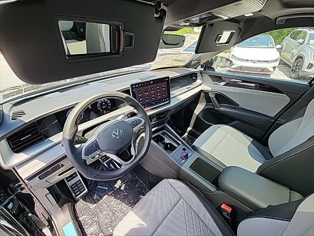 Photo of 2025 Deep Black Pearl Volkswagen Tiguan