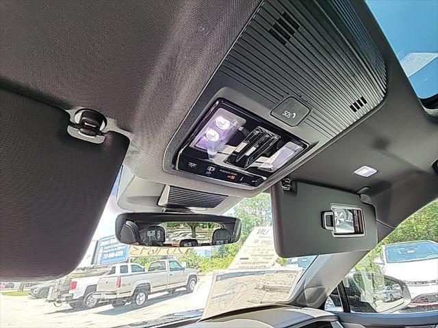 Photo of 2025 Deep Black Pearl Volkswagen Tiguan