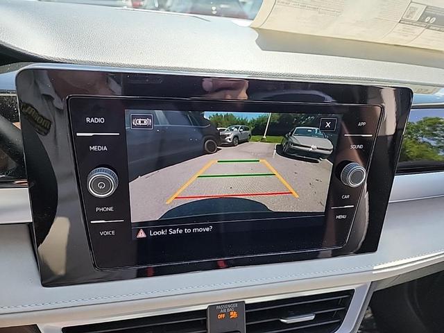 Photo of 2025 Deep Black Pearl Volkswagen Taos