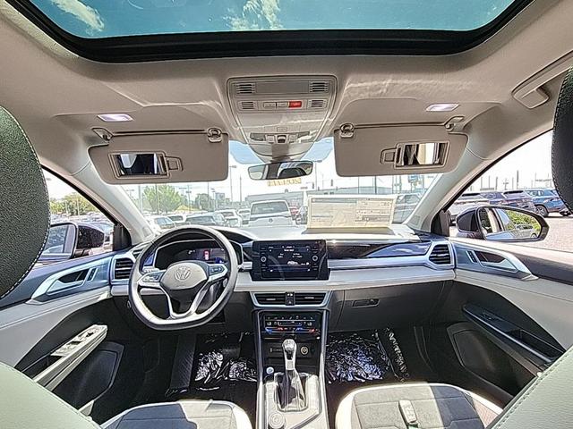 Photo of 2025 Deep Black Pearl Volkswagen Taos