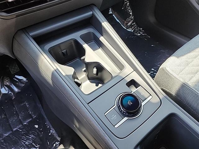 Photo of 2025 Pure White Volkswagen Tiguan