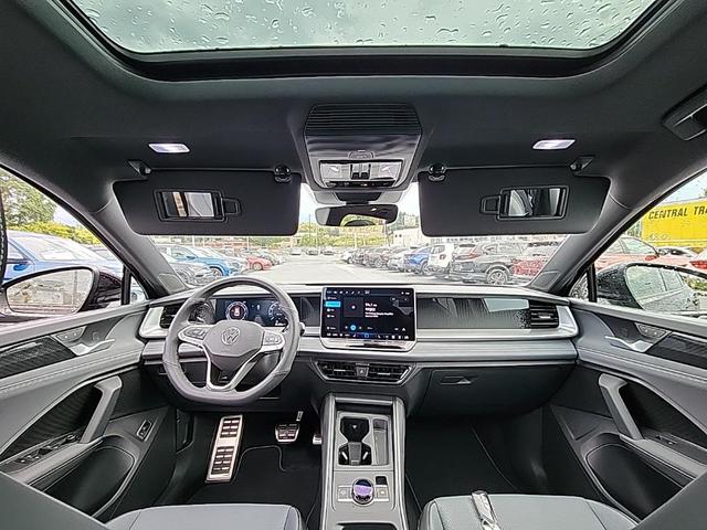 Photo of 2025 Deep Black Pearl Volkswagen Tiguan