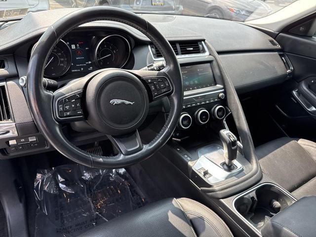 Photo of 2019 -Select- Jaguar E-PACE