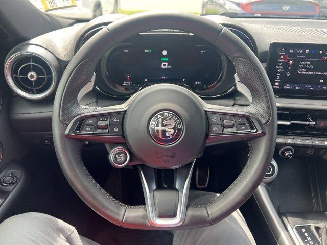 Photo of 2024 Metallic Alfa Romeo Tonale