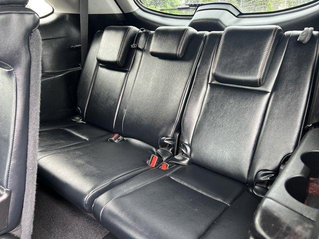 Photo of 2017 Silver Toyota Highlander