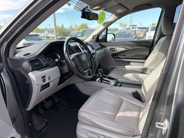 Photo of 2017 Green Honda Ridgeline